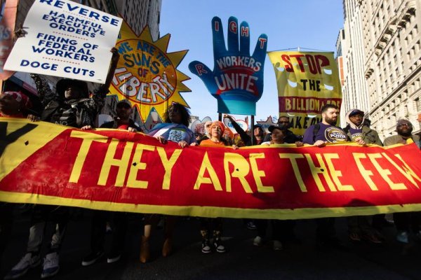 盈富配资 松下控股将裁员1万人