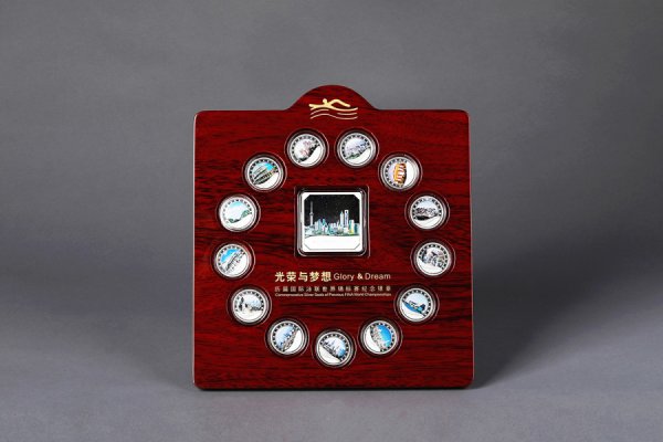 福盈策略 中国歌唱家在游泳世锦赛上游完接着唱？气息果然很牛！